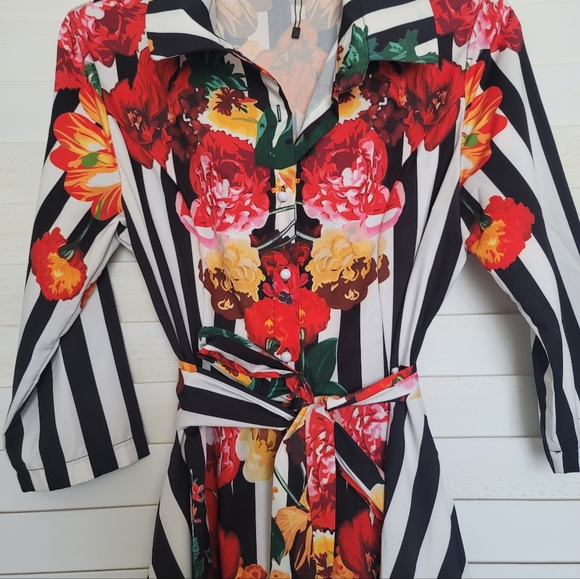 COPY - Beautiful Summer Dress - Picture 3 of 3